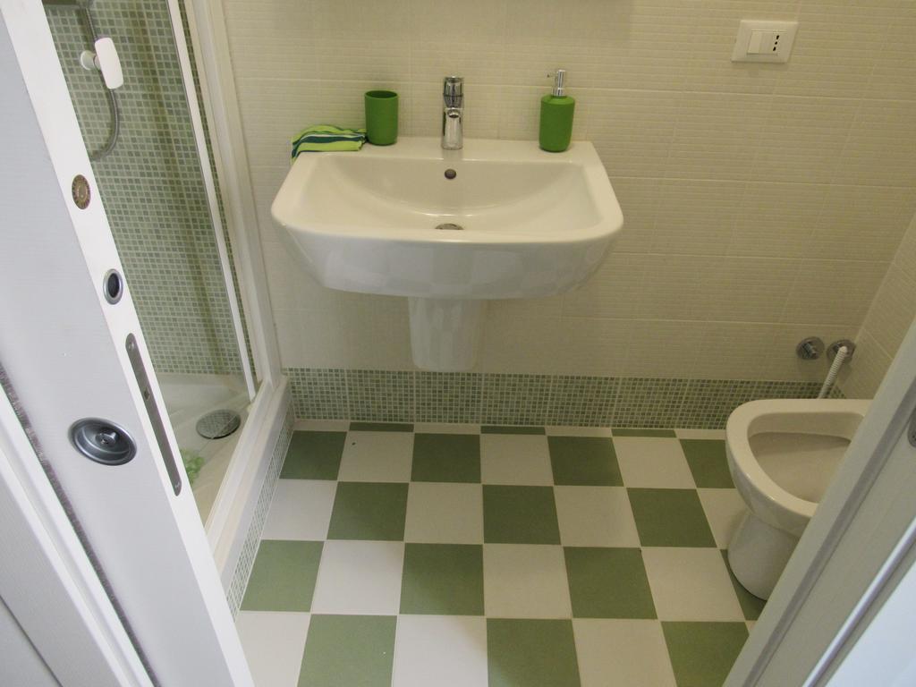 Smart Rooms Триест Номер фото