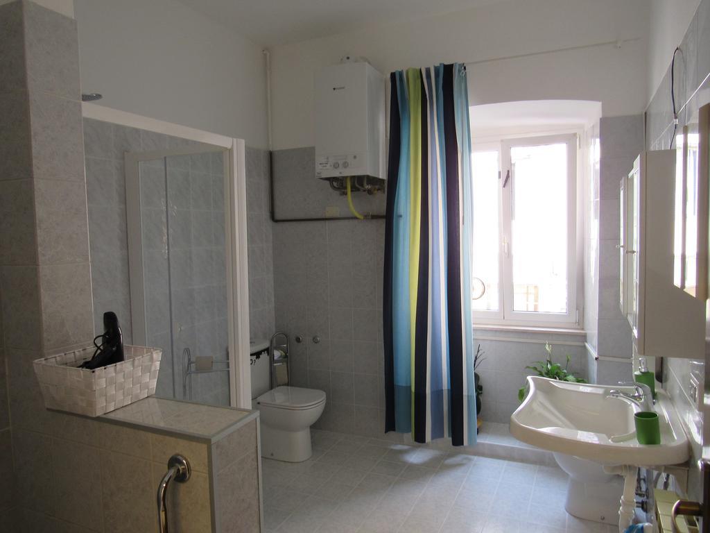 Smart Rooms Триест Экстерьер фото